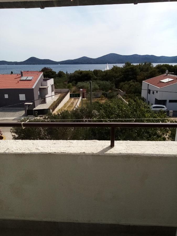 Apartmani Nikola Biograd Na Moru Exteriör bild