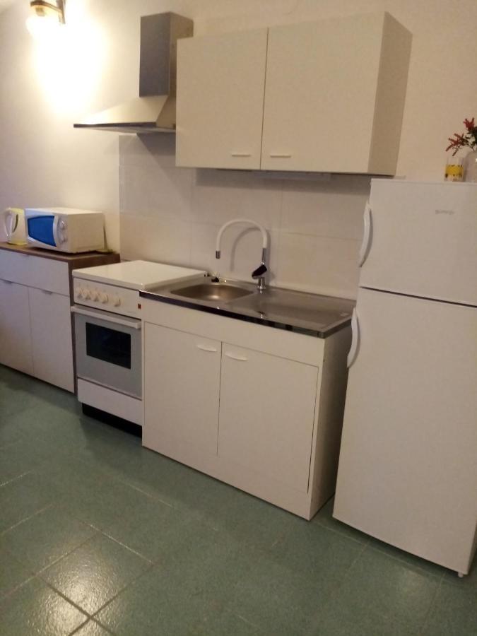 Apartmani Nikola Biograd Na Moru Exteriör bild