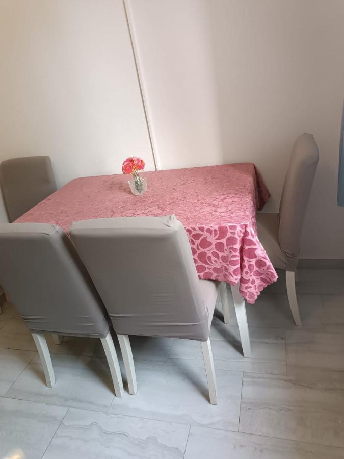 Apartmani Nikola Biograd Na Moru Exteriör bild