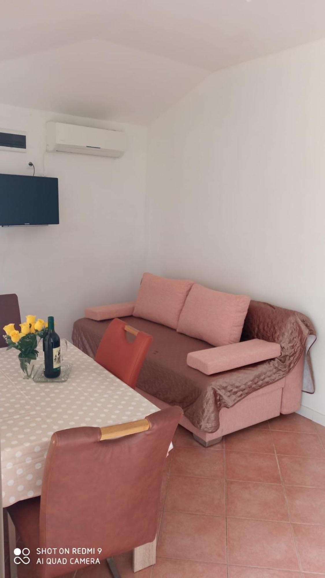 Apartmani Nikola Biograd Na Moru Exteriör bild