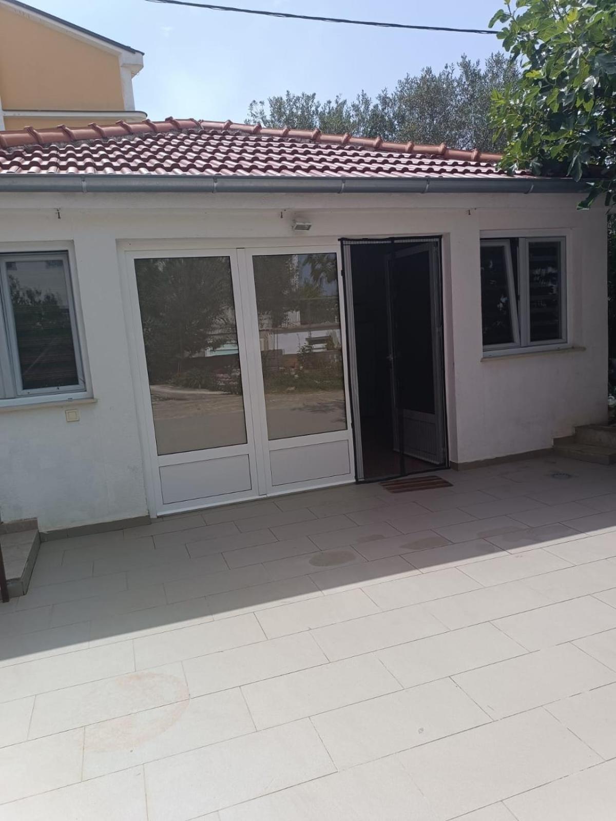 Apartmani Nikola Biograd Na Moru Exteriör bild