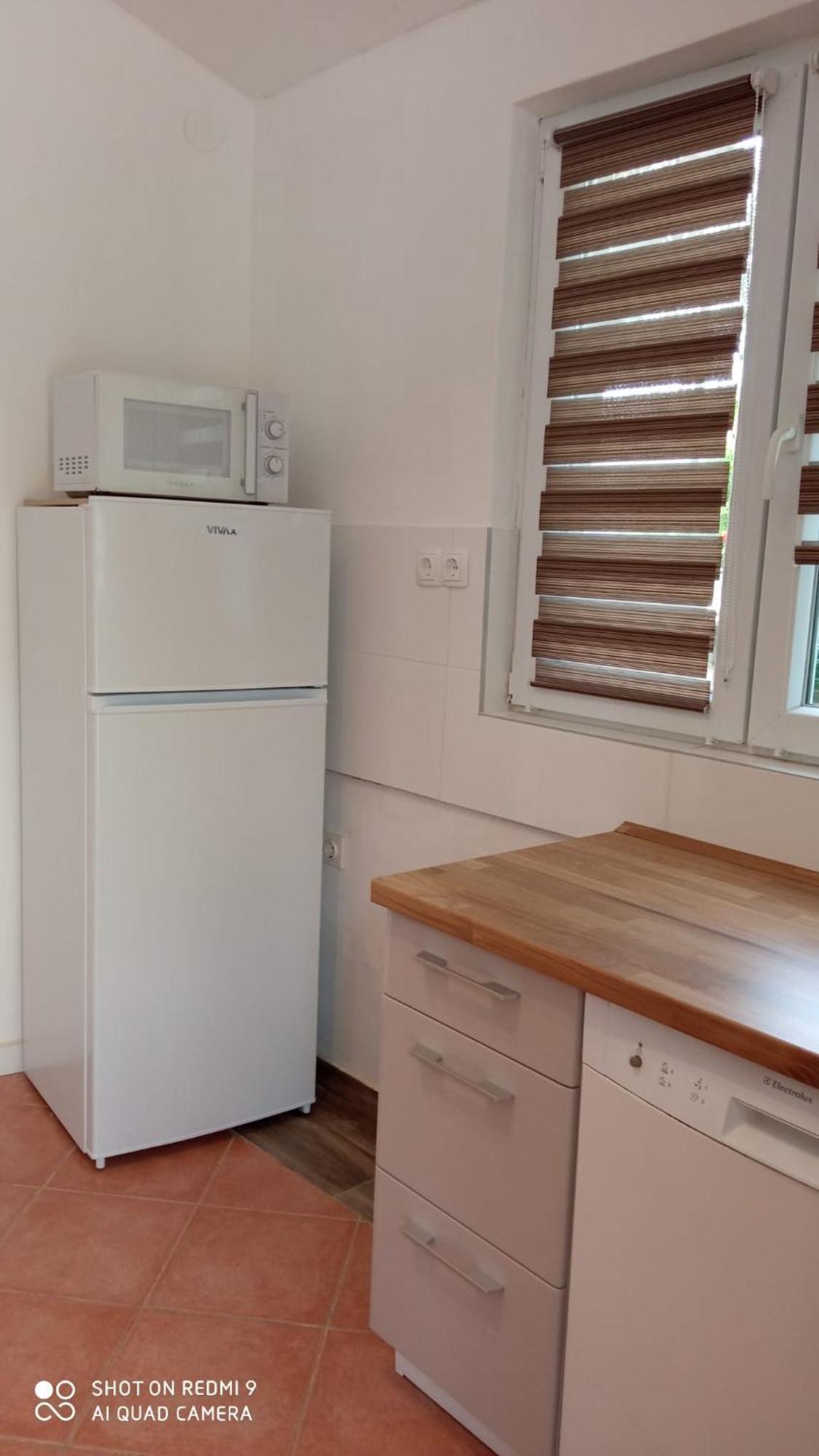 Apartmani Nikola Biograd Na Moru Exteriör bild